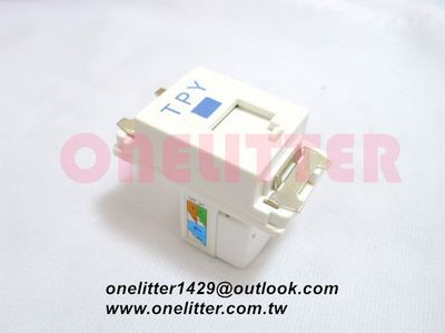 2188  CAT5E 資訊用8芯座